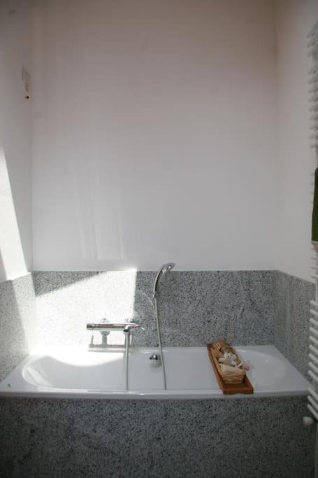 Lovely Apt In Pinzolo Val Rendena 7 エクステリア 写真