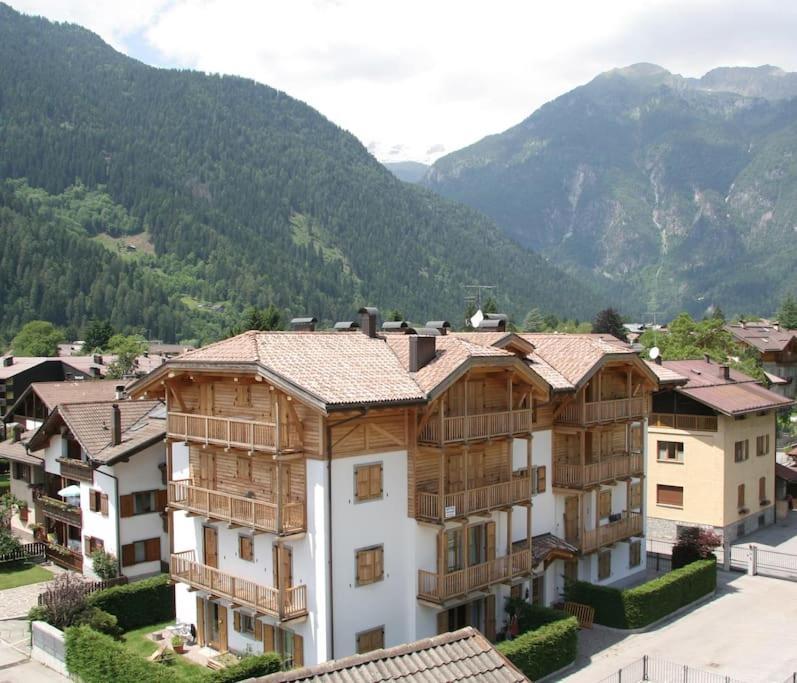 Lovely Apt In Pinzolo Val Rendena 7 エクステリア 写真